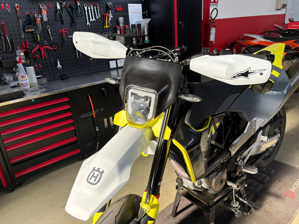 HUSQVARNA 701 2024