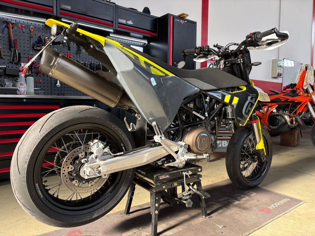 HUSQVARNA 701 2024
