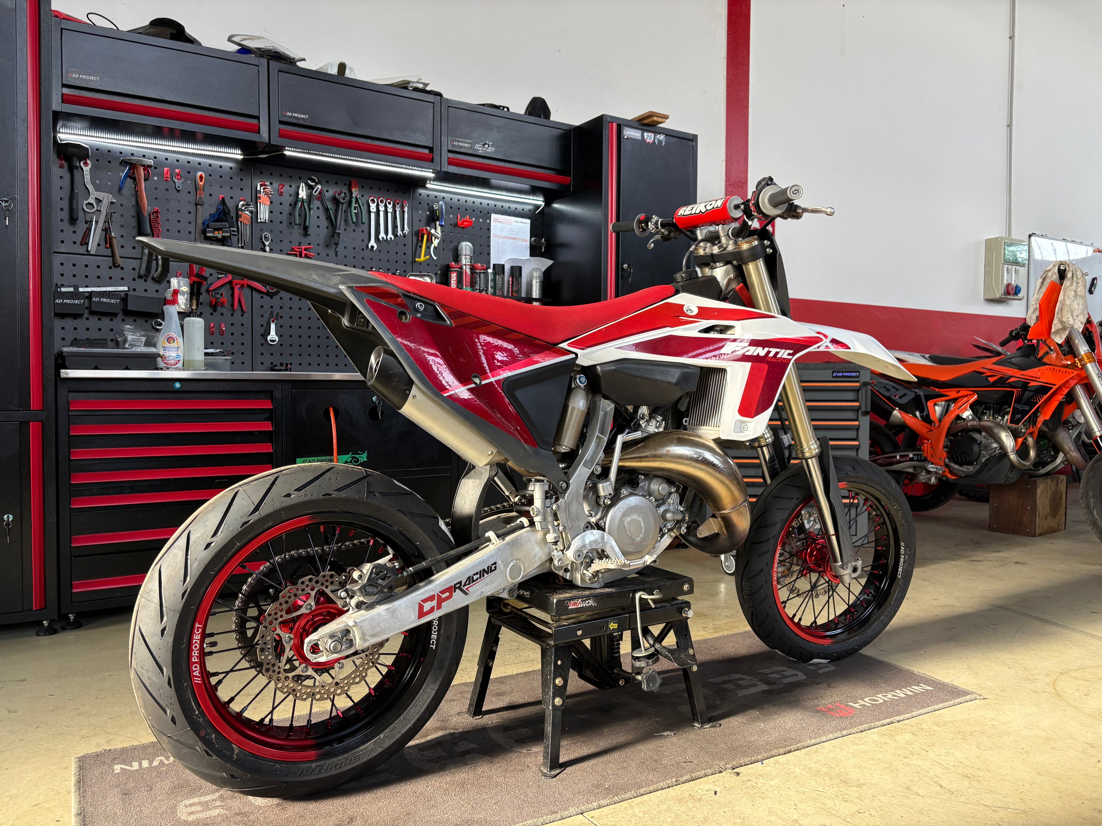 FANTIC XX 125 2025