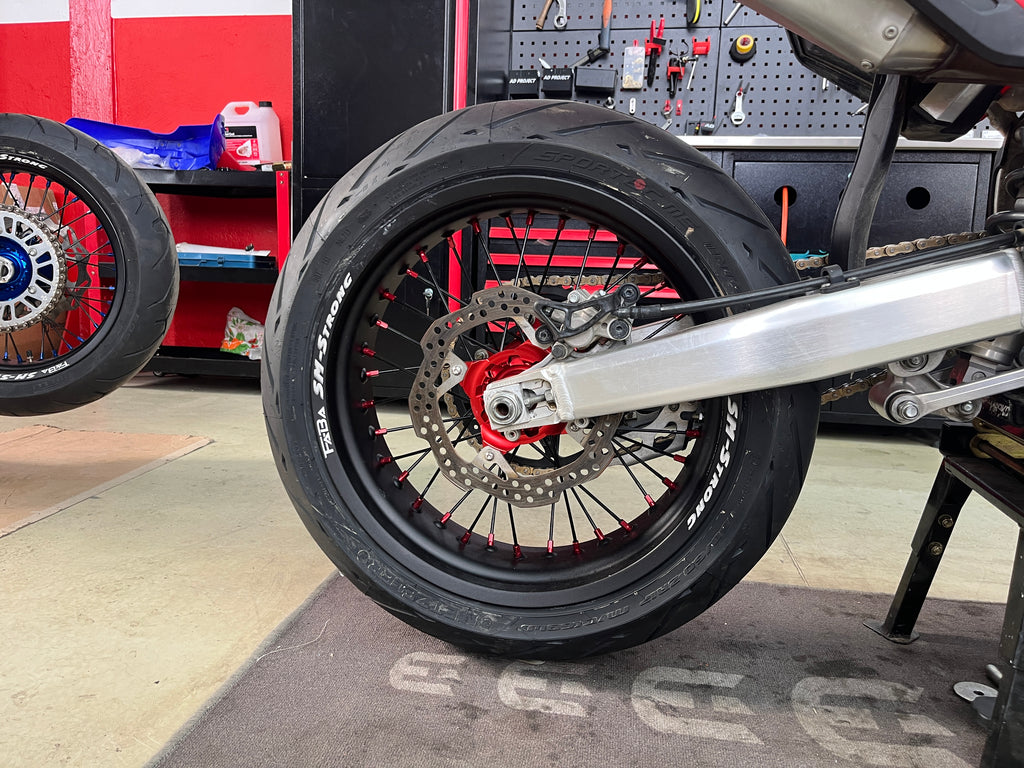HONDA CRF 450 (2024)