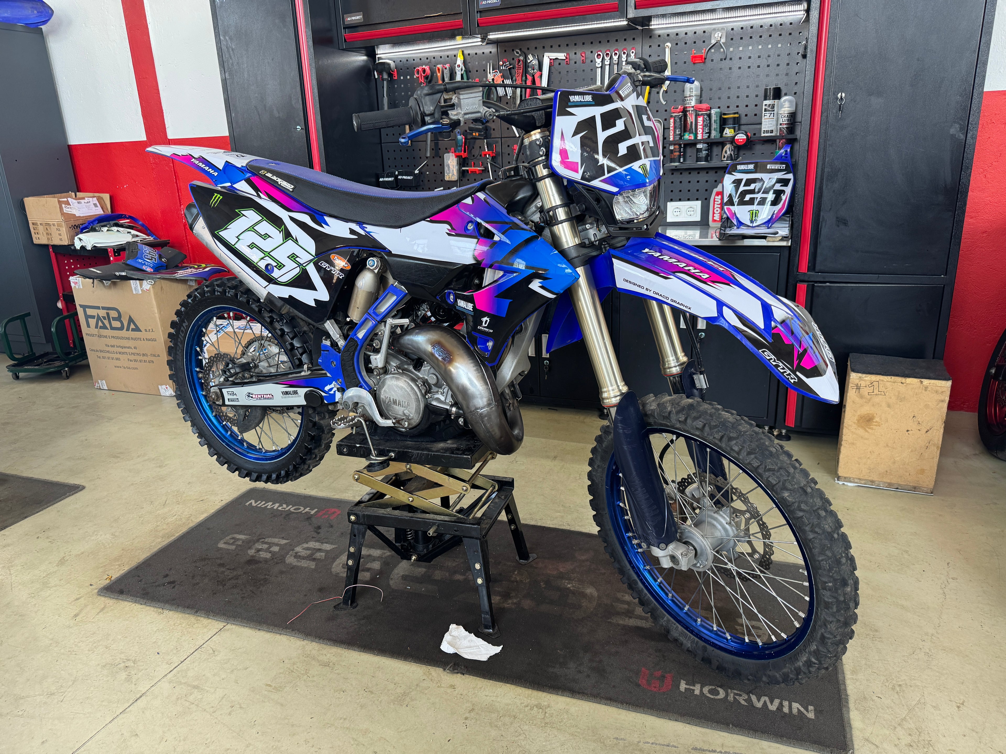 YAMAHA YZ 125