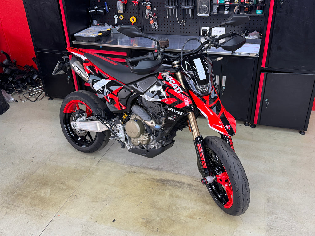 Ducati HYPERMOTARD 698